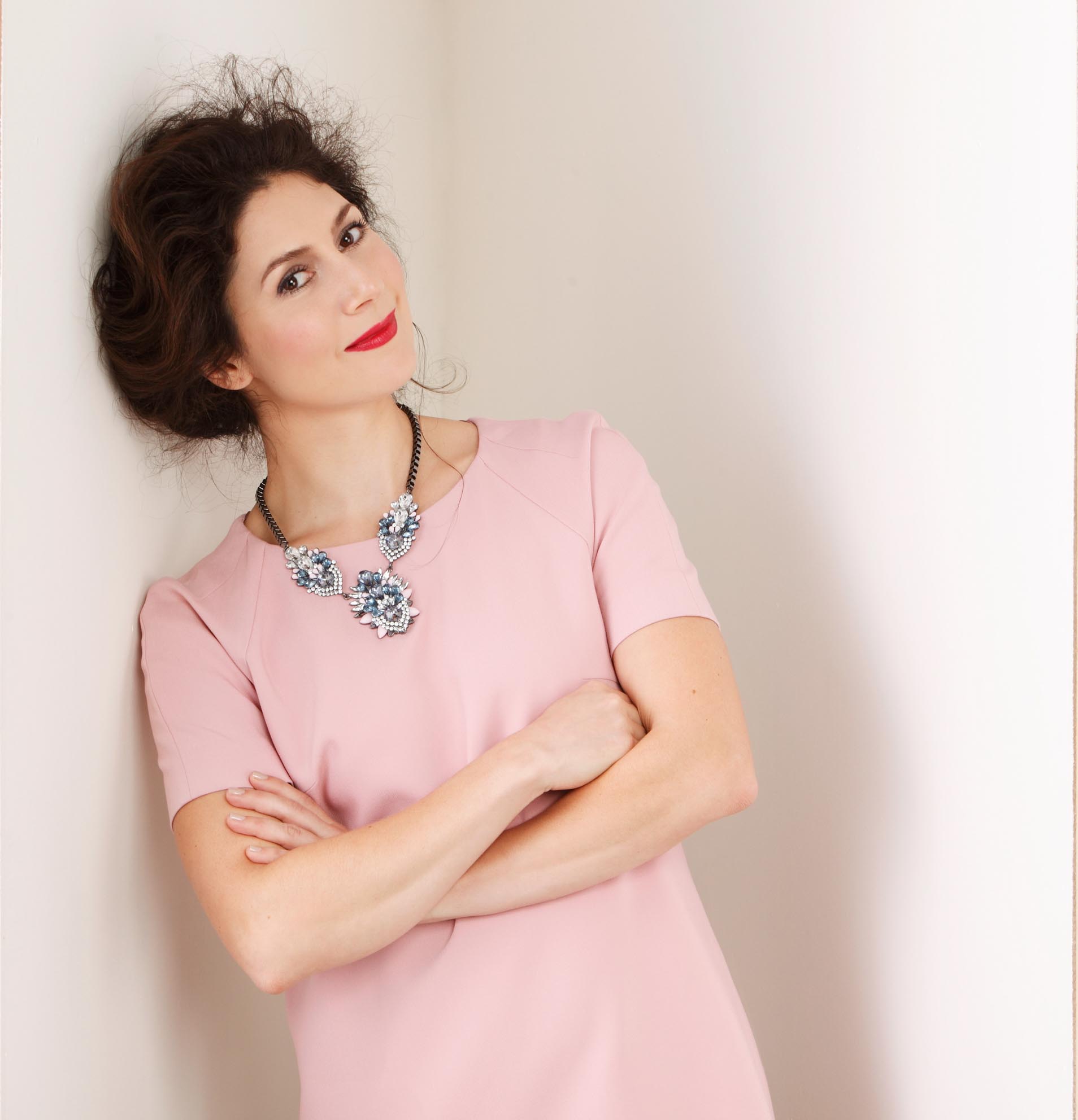 Celebs 746473 Crop